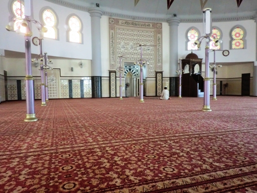 7.interior masjid terapung