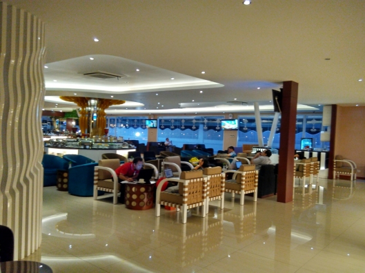 Concordia lounge terminal 2 Juanda Asambackpacker01 